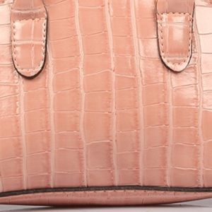 ✨Host Pick✨ D’Orcia Pink Studded Satchel